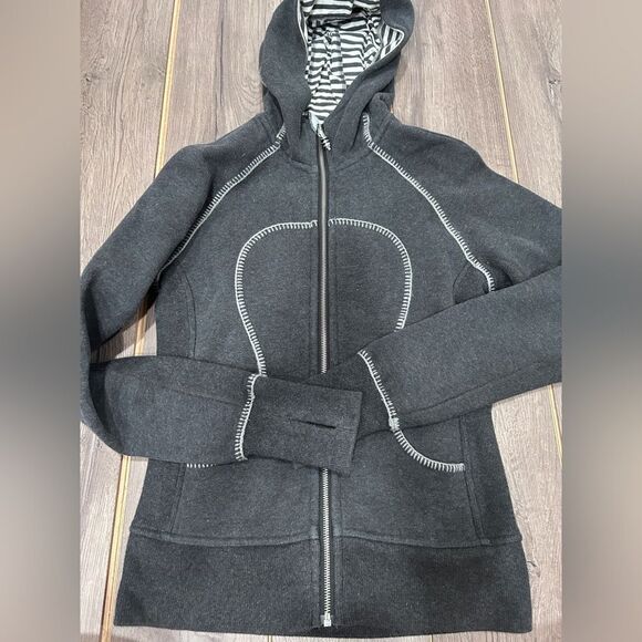 Lululemon Scuba jacket - Picture 1 of 3